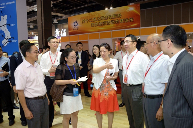 国金租赁参加第十二届上海金洽会.jpg